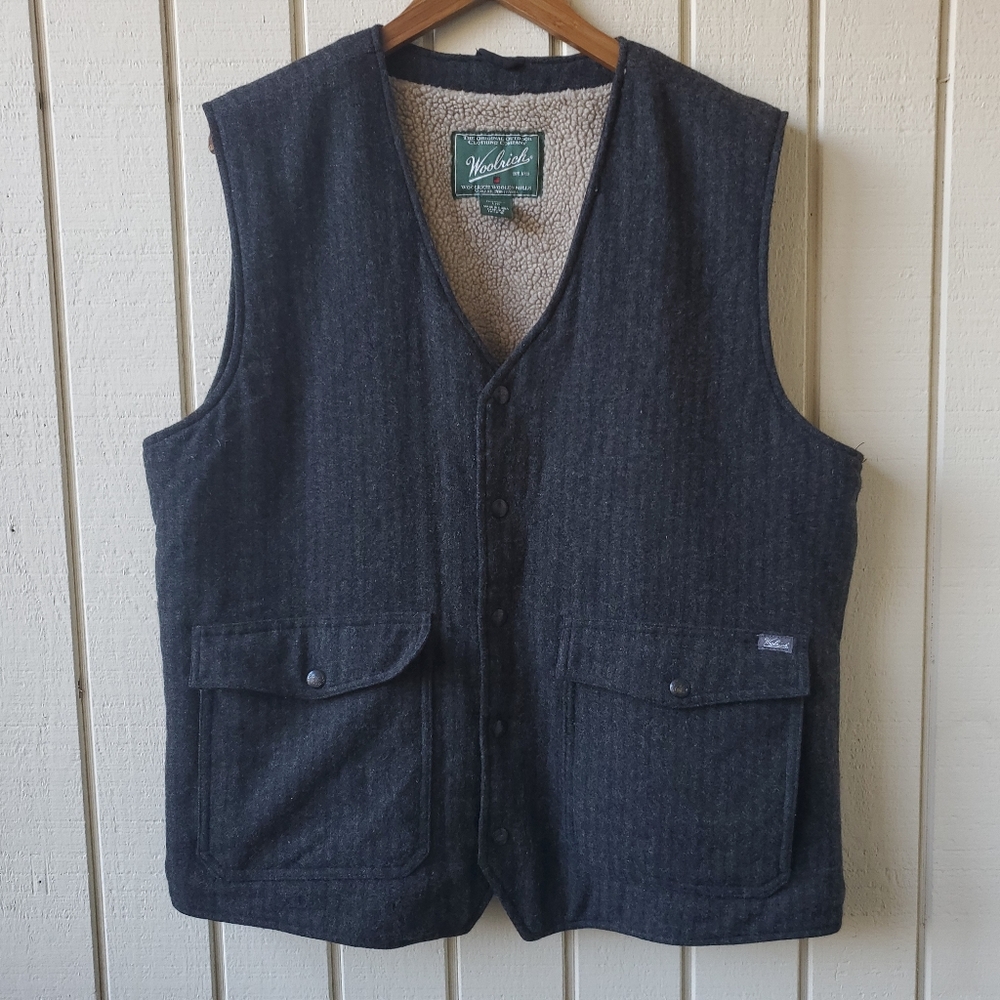 Woolrich Black Teton Snap Button Sherpa Lined Vest